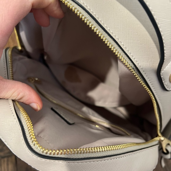 CALPAK Backpack. Great Used Condition. Perfect for work, school, busy moms. Zip - Picture 7 of 11